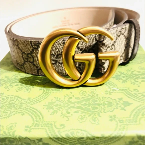 Gucci Belt with Gold Buckle - Picture 6 of 10